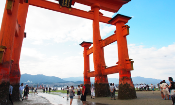 Nice location 20 minutes to Miyajima Island