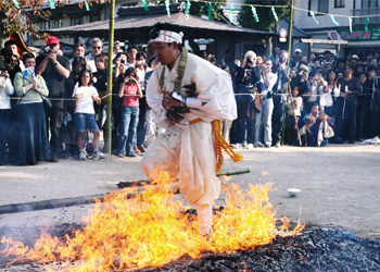 大願寺火渡り儀式