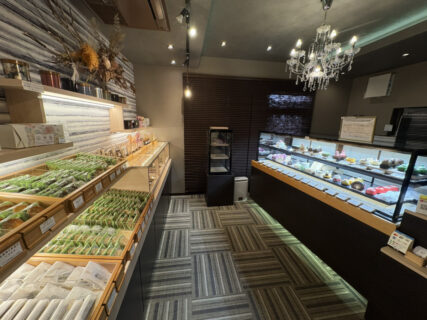 五日市のケーキ屋“カカオ果”🪐